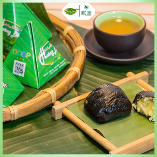 Bánh Ít Lá Gai Hoàng Đông